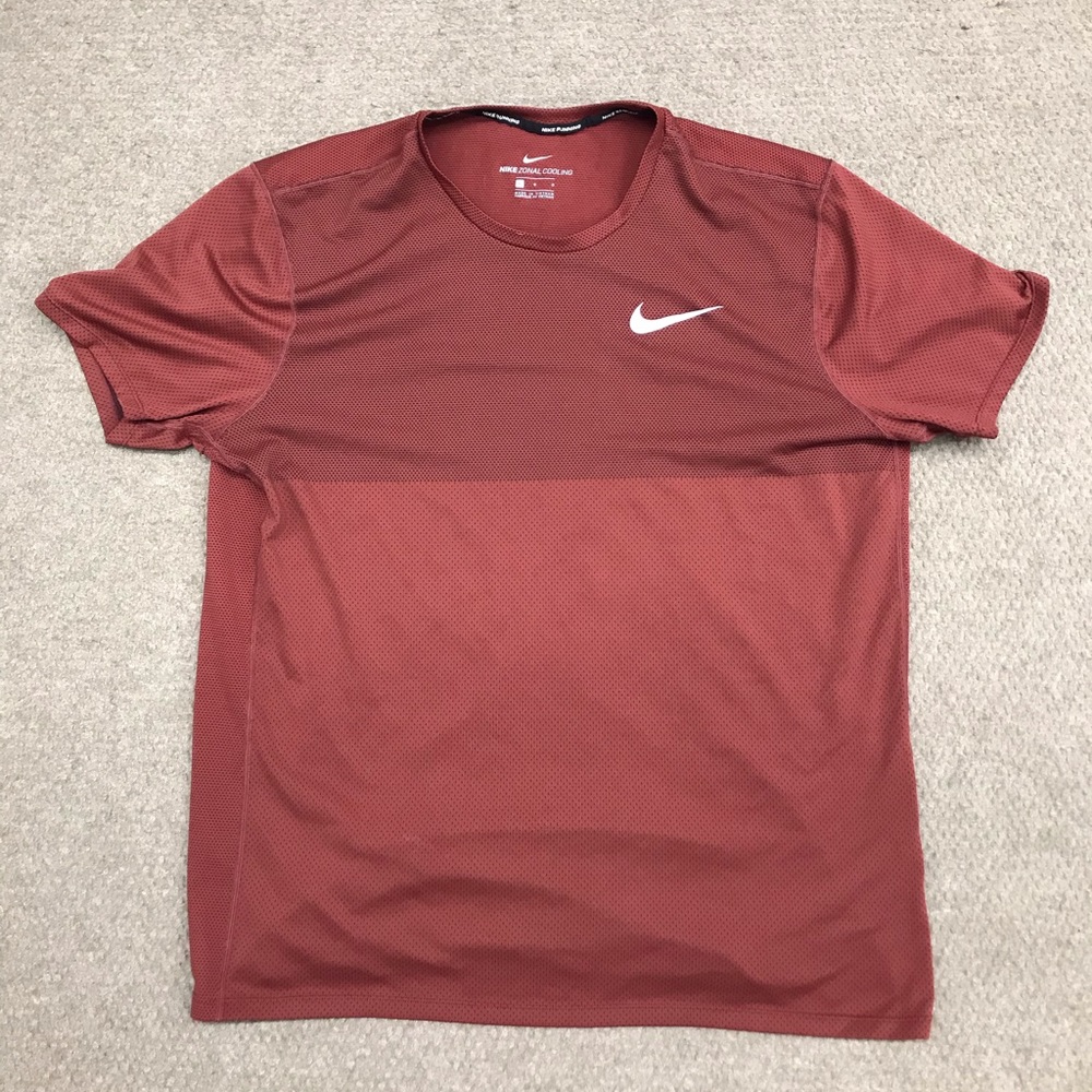 Nike zonal Cooling shirt